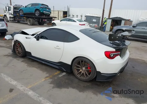 2017 Subaru Brz Limited из США, поврежденный, VIN JF1ZCAC17H9605946